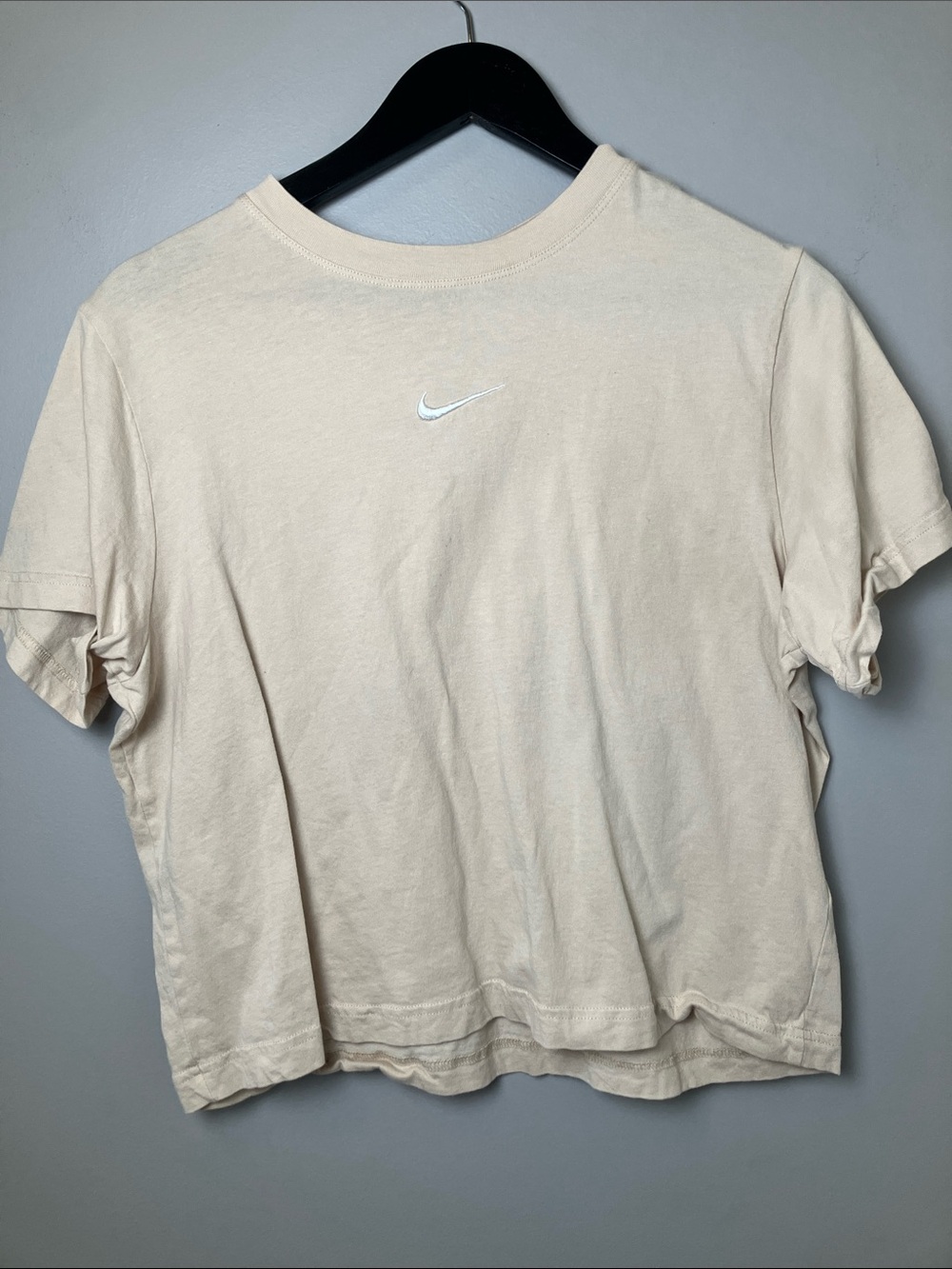 Nike Cream Cropped Wide Fit Cotton Short Sleeve Tee Size XL Athleisure